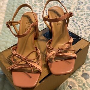 Journee Collection Issmia Rose Sandals